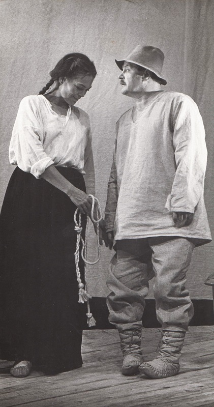 File:Gutman, Robert (Mari – Elle Kull, Juss – Robert Gutman. Tammsaare ja Kure „Tõde ja õigus”. Draamateater, 1986, erakogu).jpg